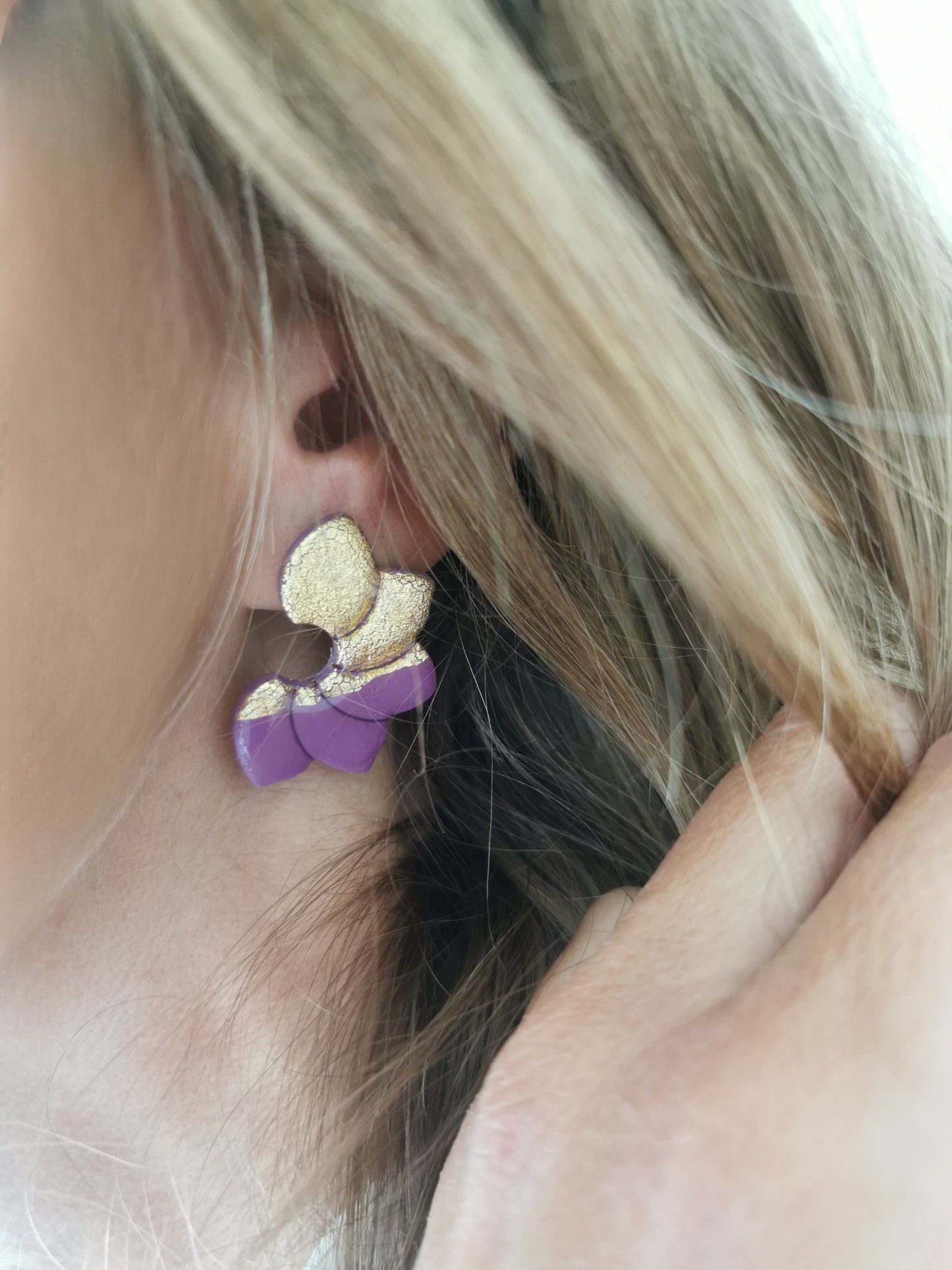 Boucle d'oreille Flora violet