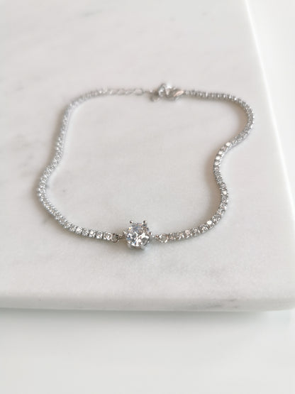 BRACELET ÉCLAT(2mm) ET PETIT ZIRCONIUM CENTRAL