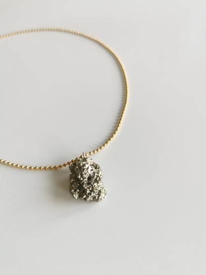 COLLIER PIERRE PYRITE