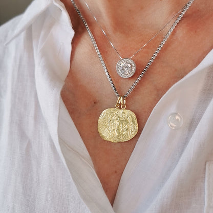 COLLIER COINS AVEC ZIRCONIUM BLANC ET 2 MÉDAILLES OR