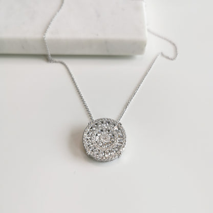 COLLIER MÉDAILLE RONDE FLEUR ZIRCONIUM BLANC