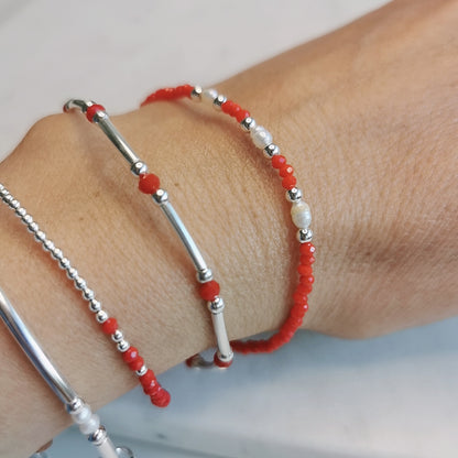 BRACELET CRISTAUX ROUGES ET PERLES DE CULTURE