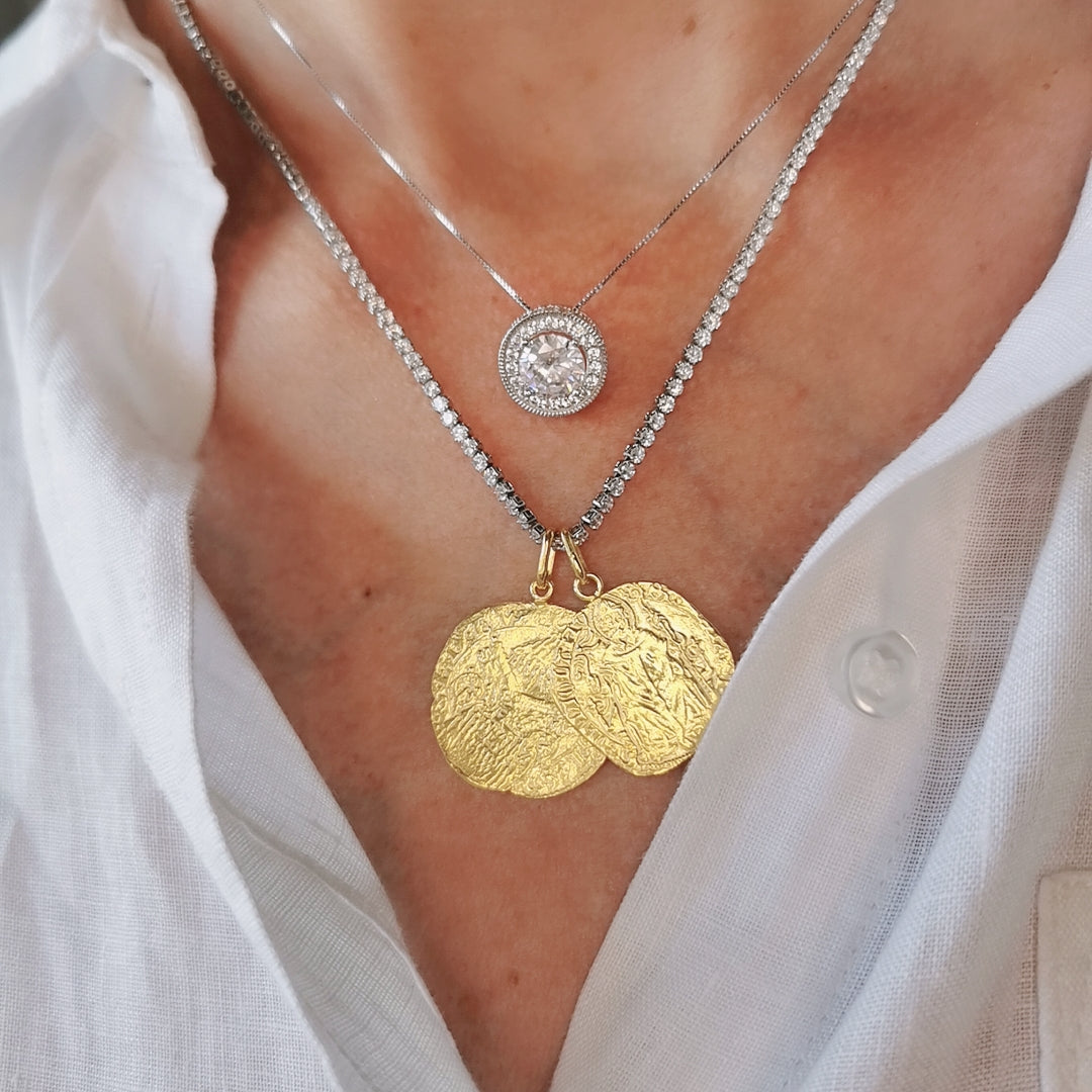 COLLIER COINS AVEC ZIRCONIUM BLANC ET 2 MÉDAILLES OR